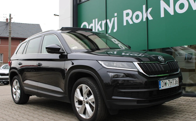 Skoda Kodiaq cena 144900 przebieg: 131559, rok produkcji 2019 z Ujazd małe 742